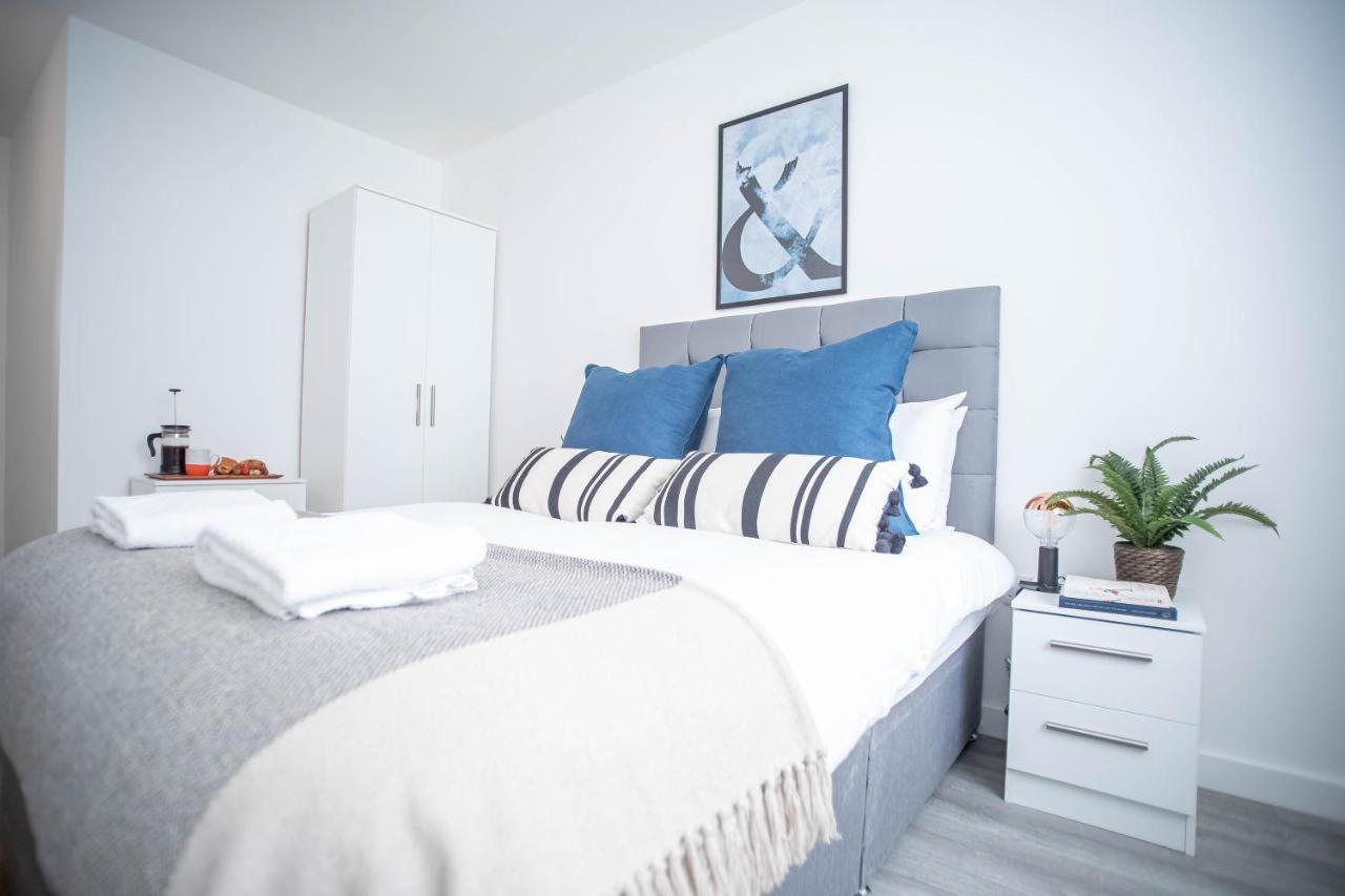 Luxury Apartments Available Next To Train Station - The Wallgate Apartments Wigan - Free Parking Экстерьер фото