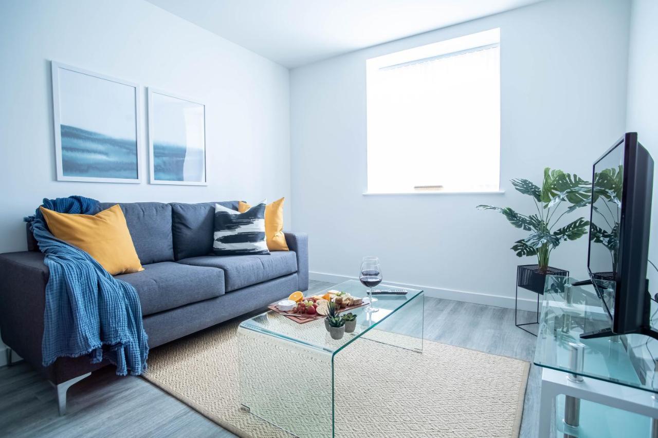 Luxury Apartments Available Next To Train Station - The Wallgate Apartments Wigan - Free Parking Экстерьер фото